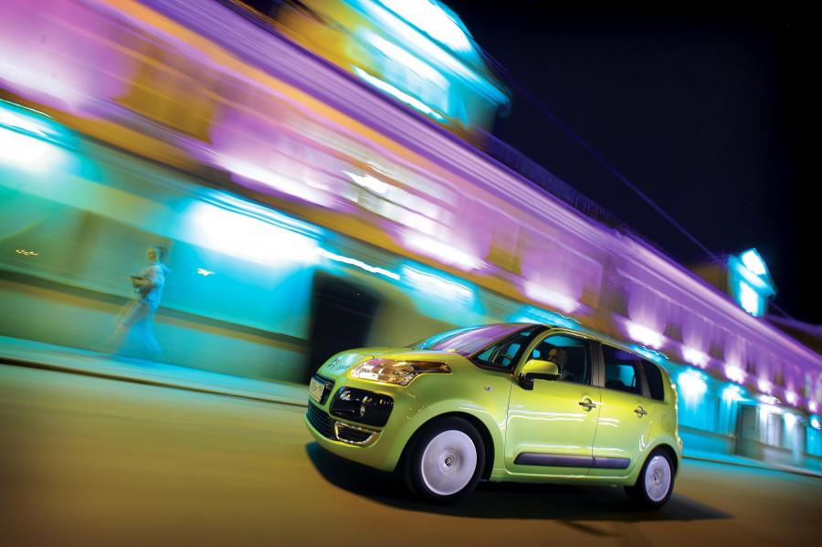  Citroen C3 Picasso 2009 года  (фото 104 из 242)